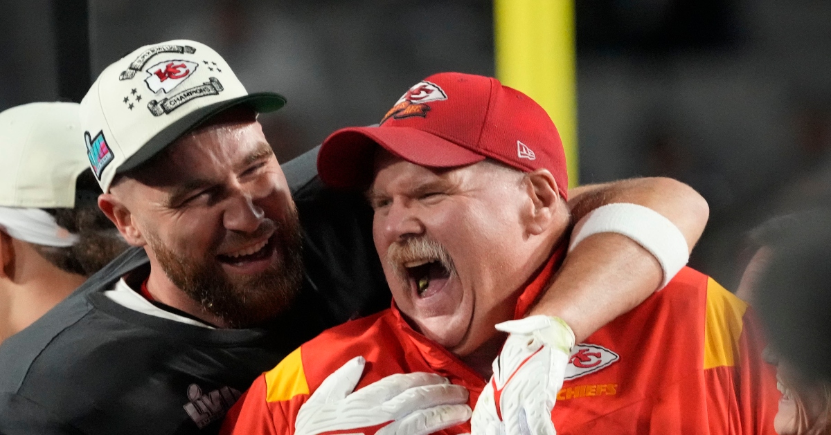 ''It's Farewell'' : Andy Reid's five-word announcement leaves fans heartbroken as he announces retirement from coaching, but Travis Kelce only said one sentence that made millions of fans unexpectedly gave it the highest rating..Details in comment