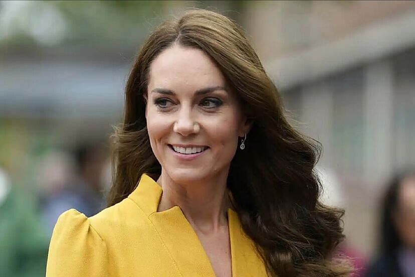 Kate Middleton breaks conspiracy theories with her first outing after surgery